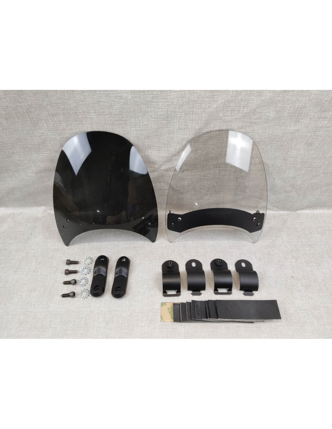 Pare brise universel FLYSCREEN N2538 pour réduire la fatigue en roadster
