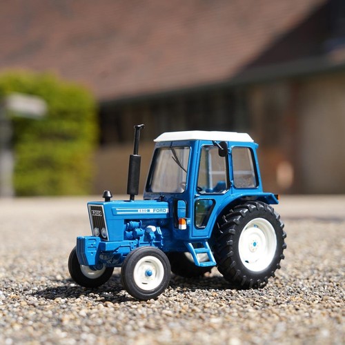1/32 Ford 6600 2WD with Cab by ERTL 43308 - Picture 5 of 6