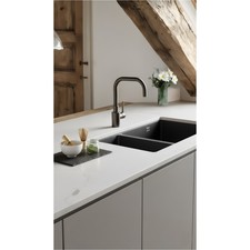 Image of Matt Black Single Lever Pull Out Monobloc Kitchen Mixer Tap - Enza Ol OLNSLMBRPO