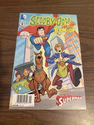 Scooby-Doo Team-Up #9 Newsstand Edition  DC 2015  Rare Low Print