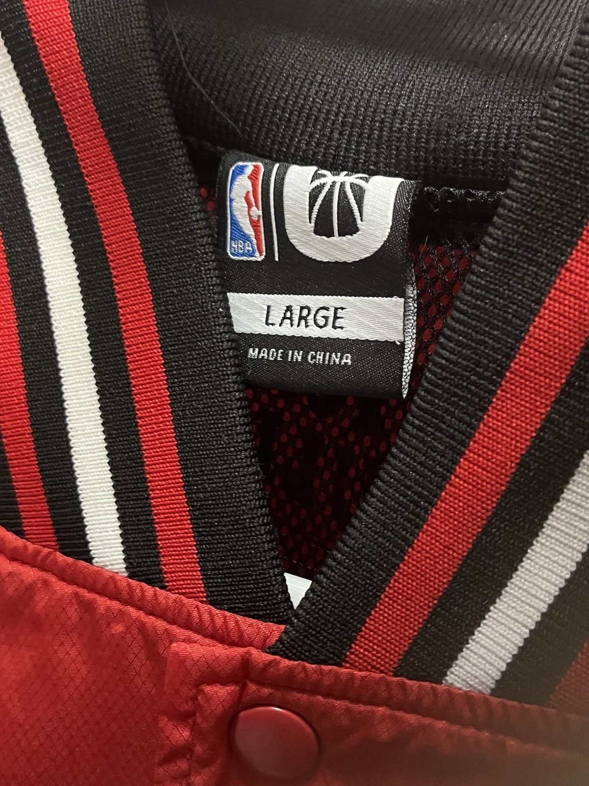 NBA Basketball L Red Chicago Bulls Button Up Varsity Track Jacket Large Mens