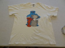 Uniqlo KAWS x Sesame Street Cookie Monster Elmo Shirt Men XL Flaw Streetwear