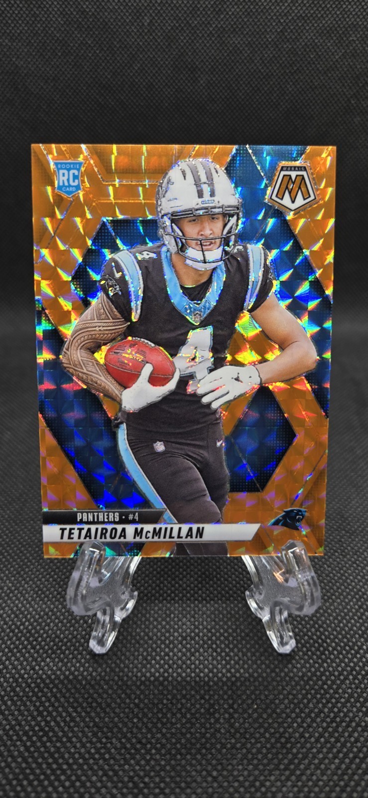2025 Panini Mosaic Tetairoa McMillan #309 Orange Mosaic Prizm #021/199 RC