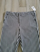 Time  Tru Women Size 14 Capri Four Way Stretch Mid Rise Plaid Gingham Black /Wh
