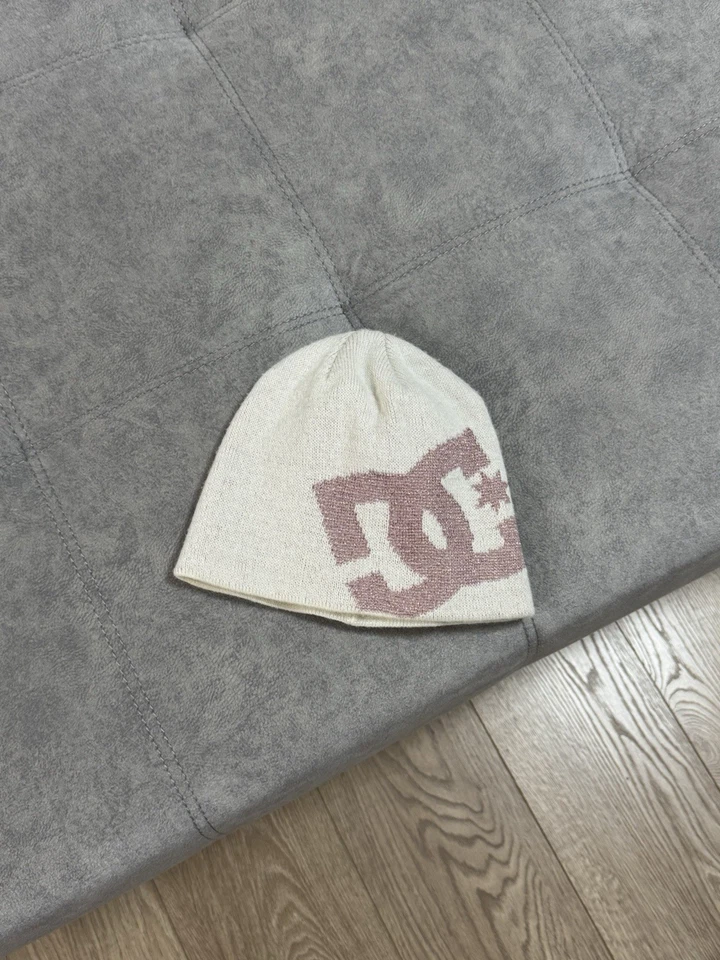 Vintage DC shoes Glamour Shine White Pink Y2K Hat - Image 2 of 4