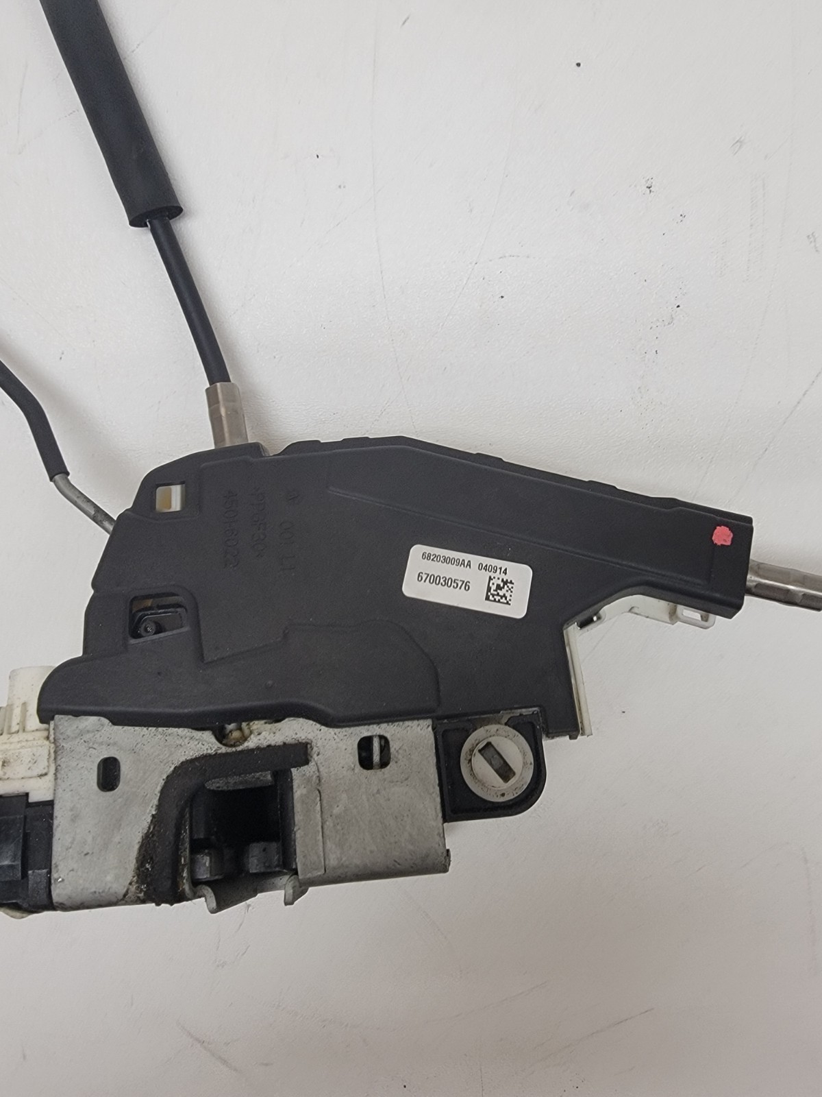 2014 - 2019 MASERATI GHIBLI LEFT DRIVER REAR DOOR LOCK LATCH ACTUATOR OEM