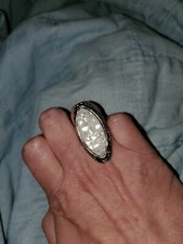Size 7. NWT mosaic mother of pearl ring. With filagree