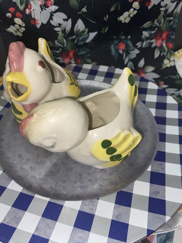 Vintage Chicken Creamer Set - Picture 3 of 3