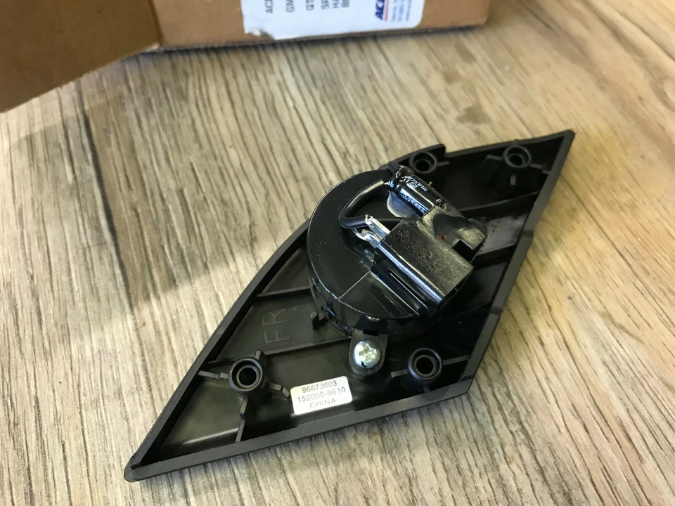ALTAVOZ PUERTA DERECHA CHEVROLET CAPTIVA SPORT 2012-2015 NOS GM Delco 96673603 Foto 3 de 3