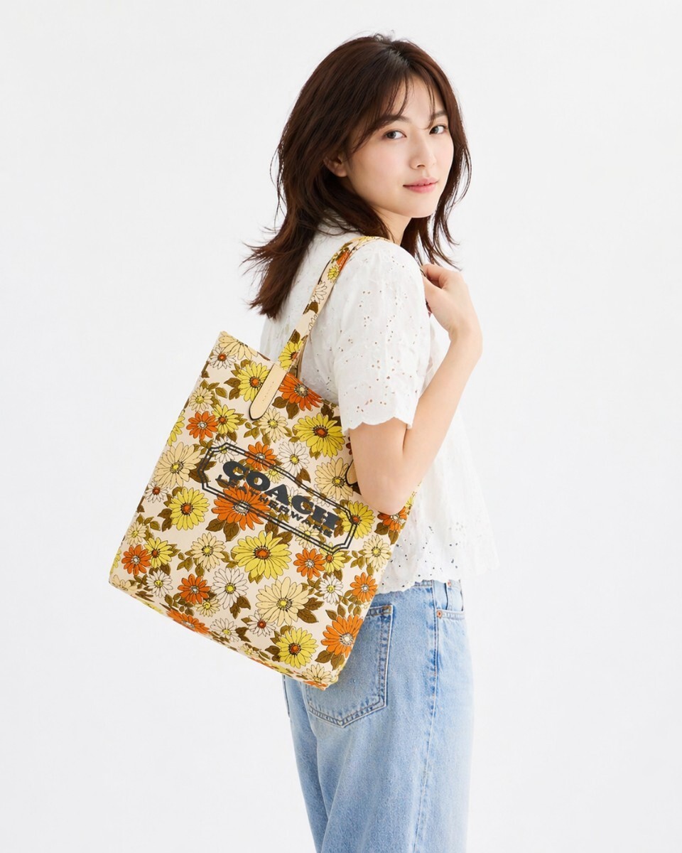 COACH Canvas Tote Bag Floral Print CDW60 IMYTZ
