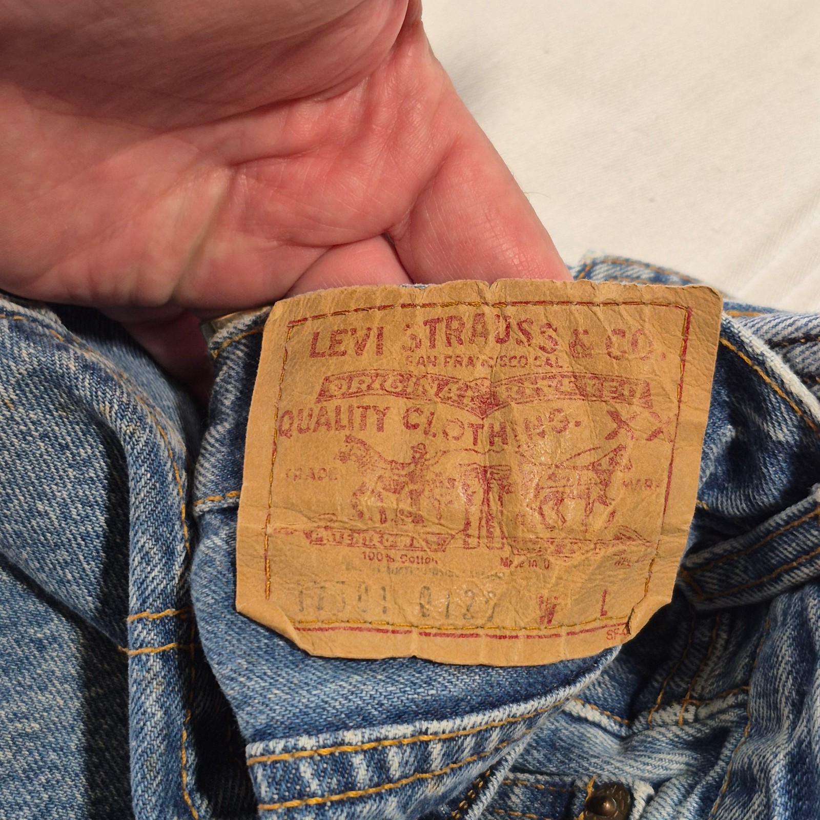 VTG LEVIS 501 JEANS BUTTON FLY SIZE 11 BLUE 28x28 MADE IN USA thumbnail 12