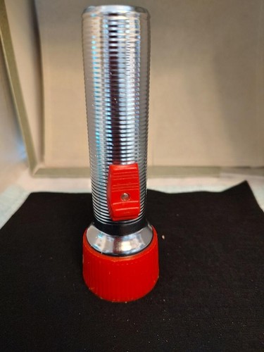 Lampe De Poche Vintage Années 60 Ray-O-Vac Sportsman Chrome Côtelé