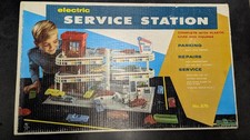 Tee Cee toys electric service station No 876 3 level service station car lift