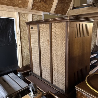 Leslie Speaker Model 700