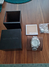 Michael Kors Damen Quarz Chronograph Uhr Edelstahl silber Analog Box …