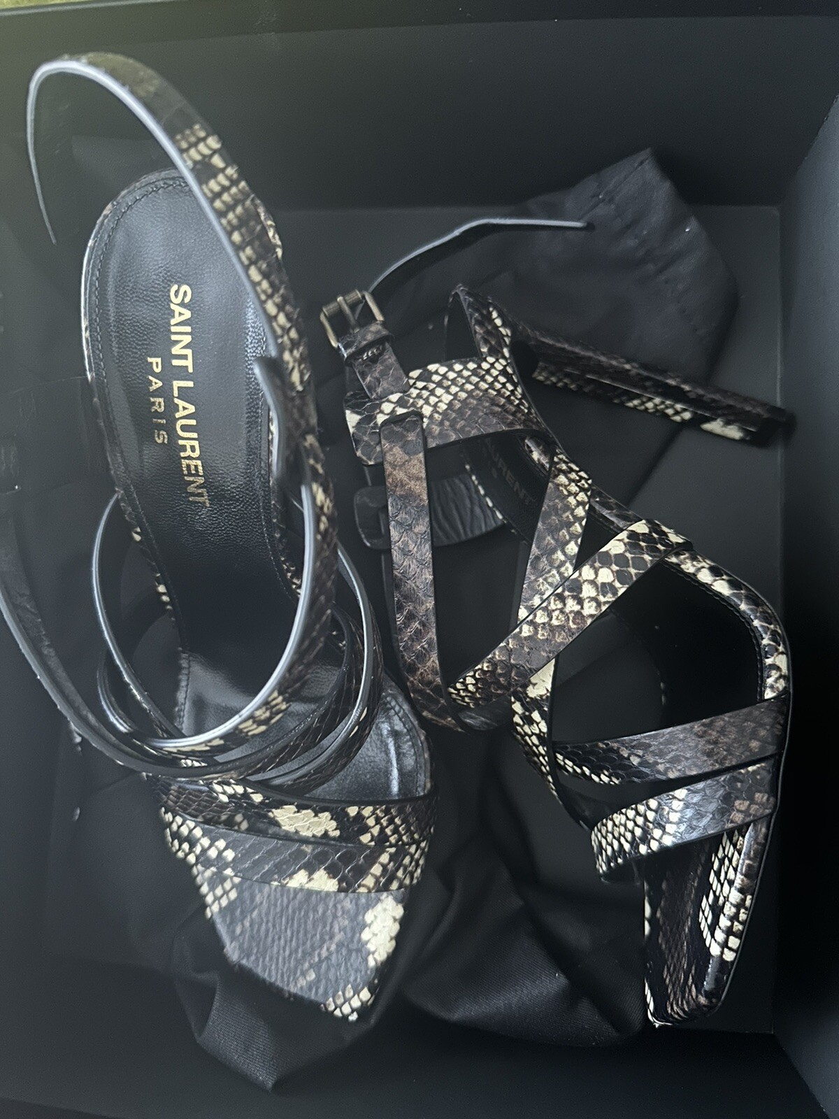 Sandali con tacco alto Saint Laurent Bea in pelle di serpente