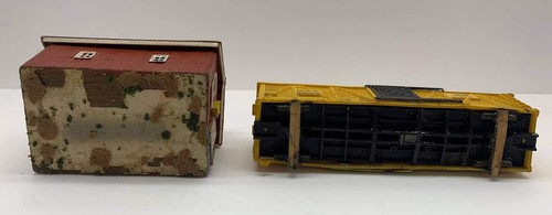 HO Scale The Katy Yellow Stock Car Train MKT #47152 And Old Village House - Picture 7 of 8