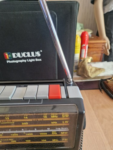 Vintage ITT Palomino Portable Radio 4 bands Battery & Mains Made in Hong- Kong. - Picture 7 of 17