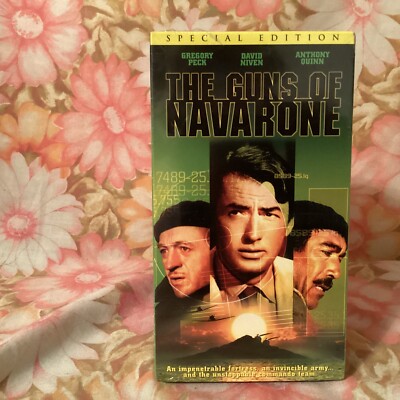 Guns of Navarone [VHS](中古品) The Guns of Navarone (VHS, 2000, Remastered Collectors Edition