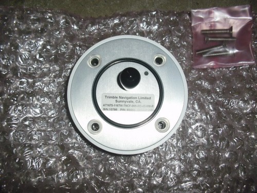 Trimble AV33 Low Profile L1 Antenna 83553 / AT1675-116T - Picture 2 of 3