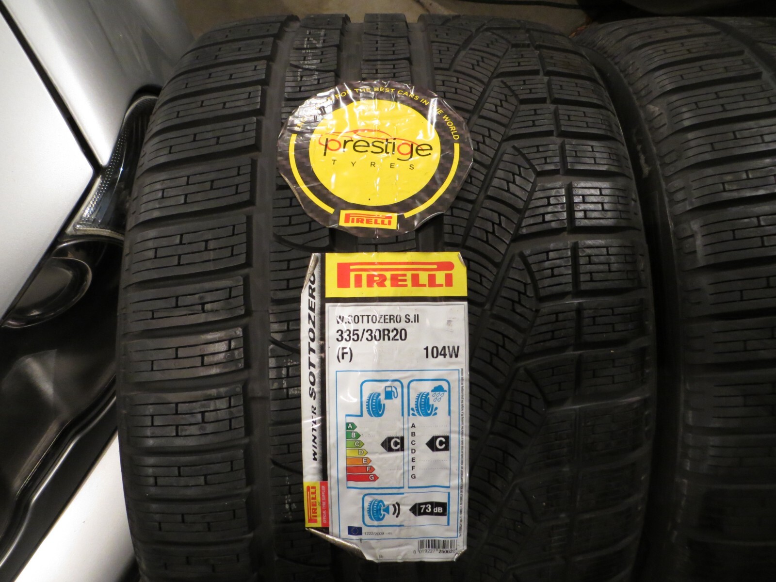 NEW 2 TWO PIRELLI SOTTOZERO WINTER 270 SERIE II 335/30R20 104W FERRARI 335 30 20