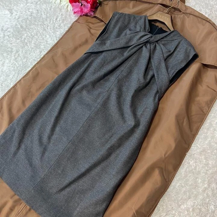 Robe GUCCI sans manches femme taille 36 laine cachemire polyuréthane gris