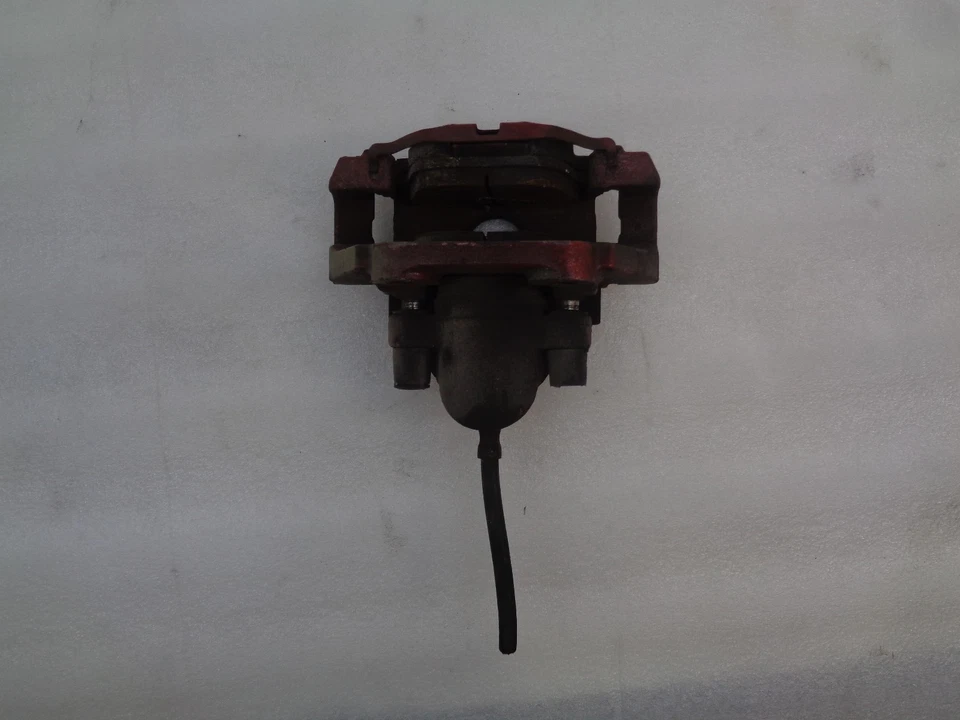 2002 - 2005 宝马 745Li E65 左后驱动侧制动卡钳原始设备制造商 LK80749 — 第 4/4 张图片