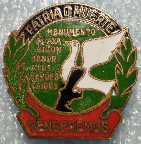 Vintage Cuban Pin Badge – Patria o Muerte, Heroes Tribute – Venceremos - Picture 3 of 5