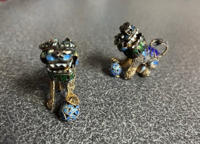 2 Chinese Cloisonné Handmade Foo Dog Guardian Lion silver gilt enamel figurines