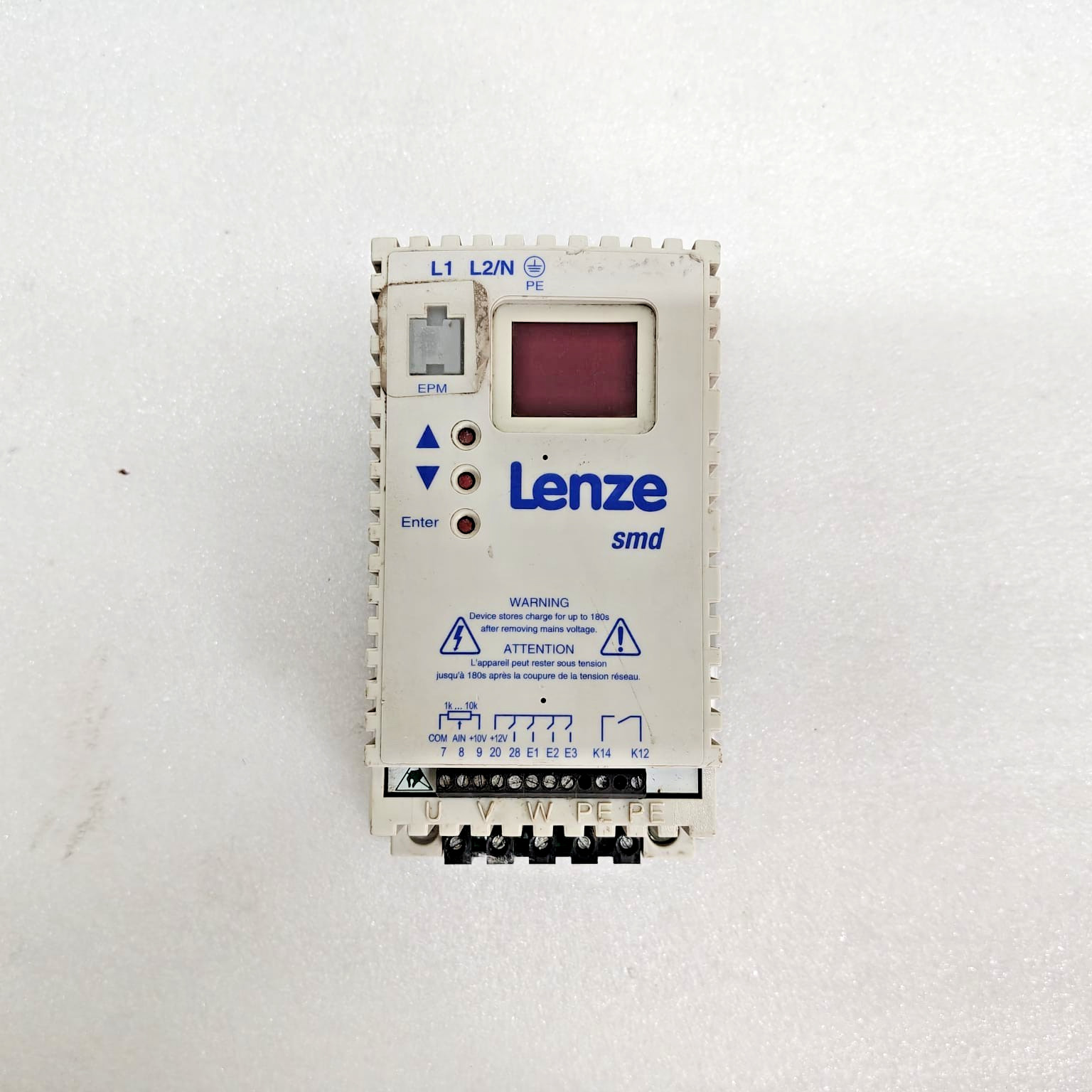 LENZE SMD INVERTER ESMD371X2SFA 0.37 KW 0-230V AC Drive Fast Ship