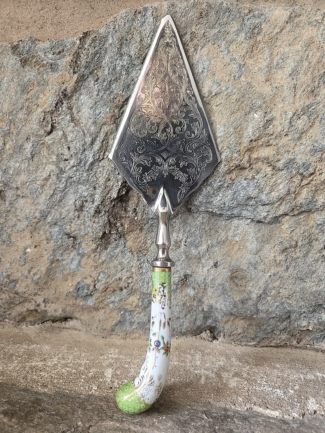 Vintage Silver Plated Porcelain Handle Pie Trowel/Server Made in Italy Beautiful