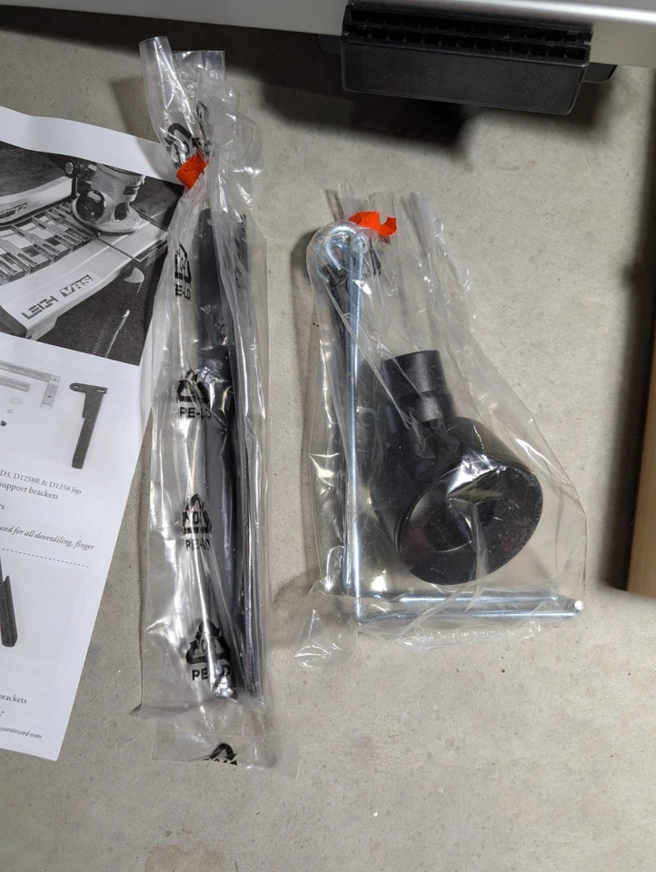 Kit de accesorios Leigh AC12 Leigh Jig VRS con juego de brocas de cola de milano Foto 4 de 4