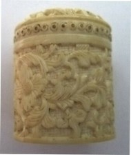 Porta Pillole lavorato a mano in “Avorio” (cina) presubilmente primi 900,  ct 3,