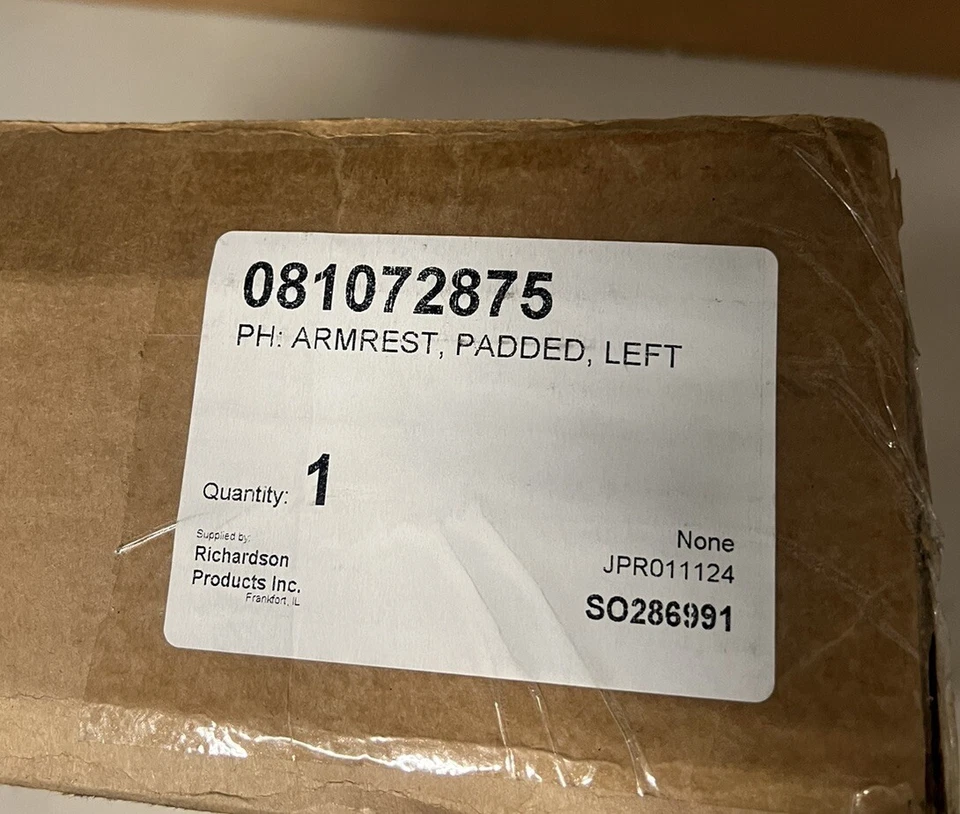 Meia bandeja flip-away Sammons Preston Premium para cadeira de rodas, 081072875 esquerda - Imagem 2 de 4