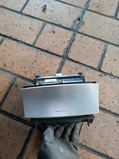 Original Mercedes-Benz C-Klasse W203 Aschenbecher Mittelkonsole Alu A2036805250 Original Mercedes-Benz C-Klasse W203 Aschenbecher Mittelkonsole Alu A2036805250