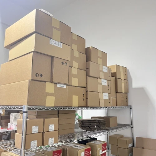 ¡Nuevo módulo de entrada PLC compacto de E/S 16Pt AB 1768-L43S SER B sellado de fábrica! AB - Imagen 2 de 4