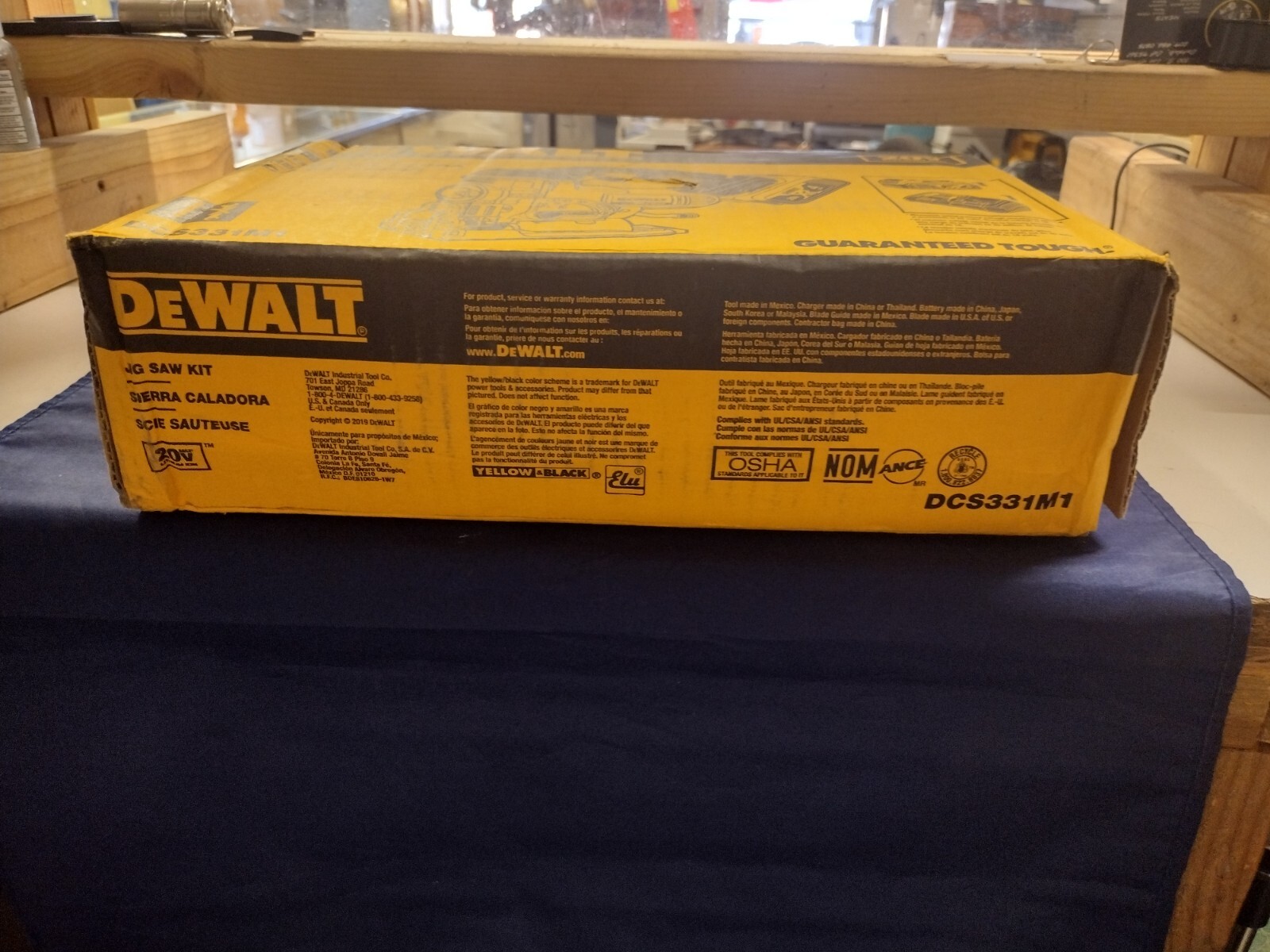 NEW DeWALT DCS331M1 20V MAX LithiumIon Jig Saw Tool Kit W/ 1 Battery & Charger eBay