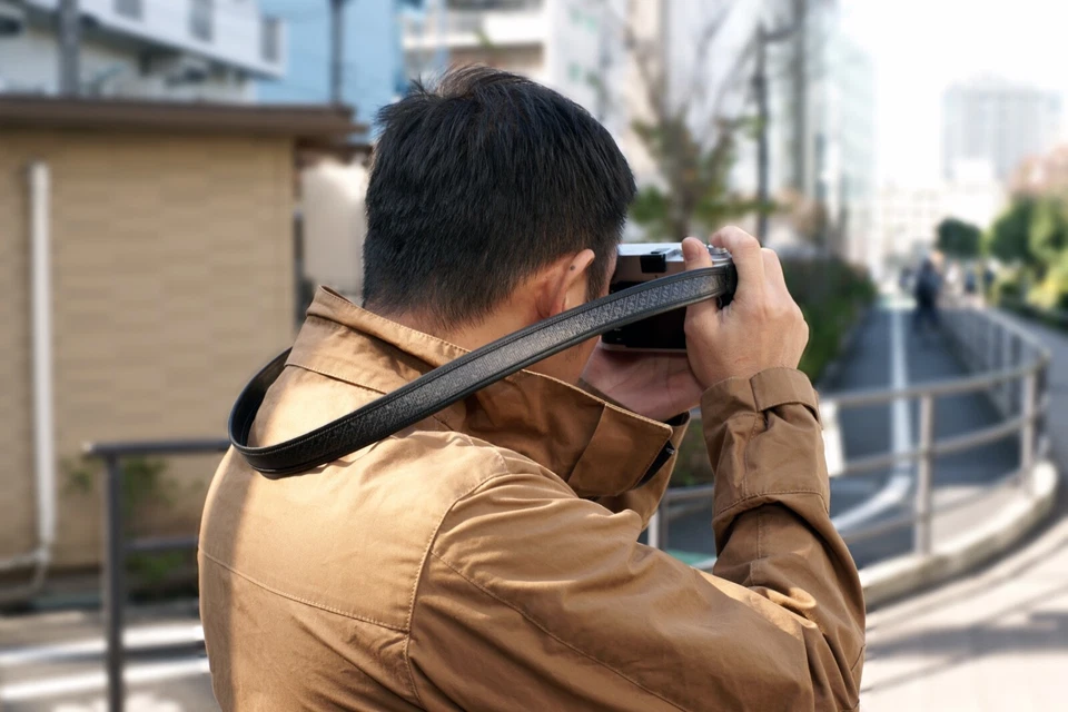 Correia de câmera de fibra de carbono Artisan & Artist ACAM-601 (preta) - Imagem 4 de 4