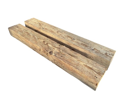 Altholz Antikholz Balken Träger gedämpft gehackt Holz Bretter Sicht Dachstuhl