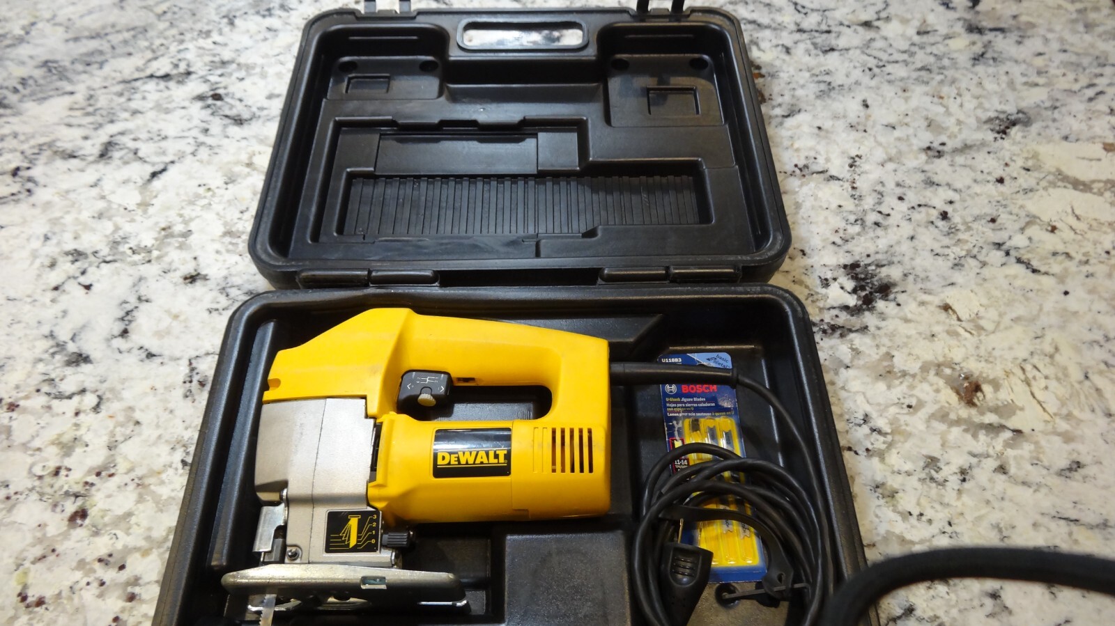 Dewalt DW318 Varible Speed ORBITAL Jig Saw CLEAN Hardly Used eBay
