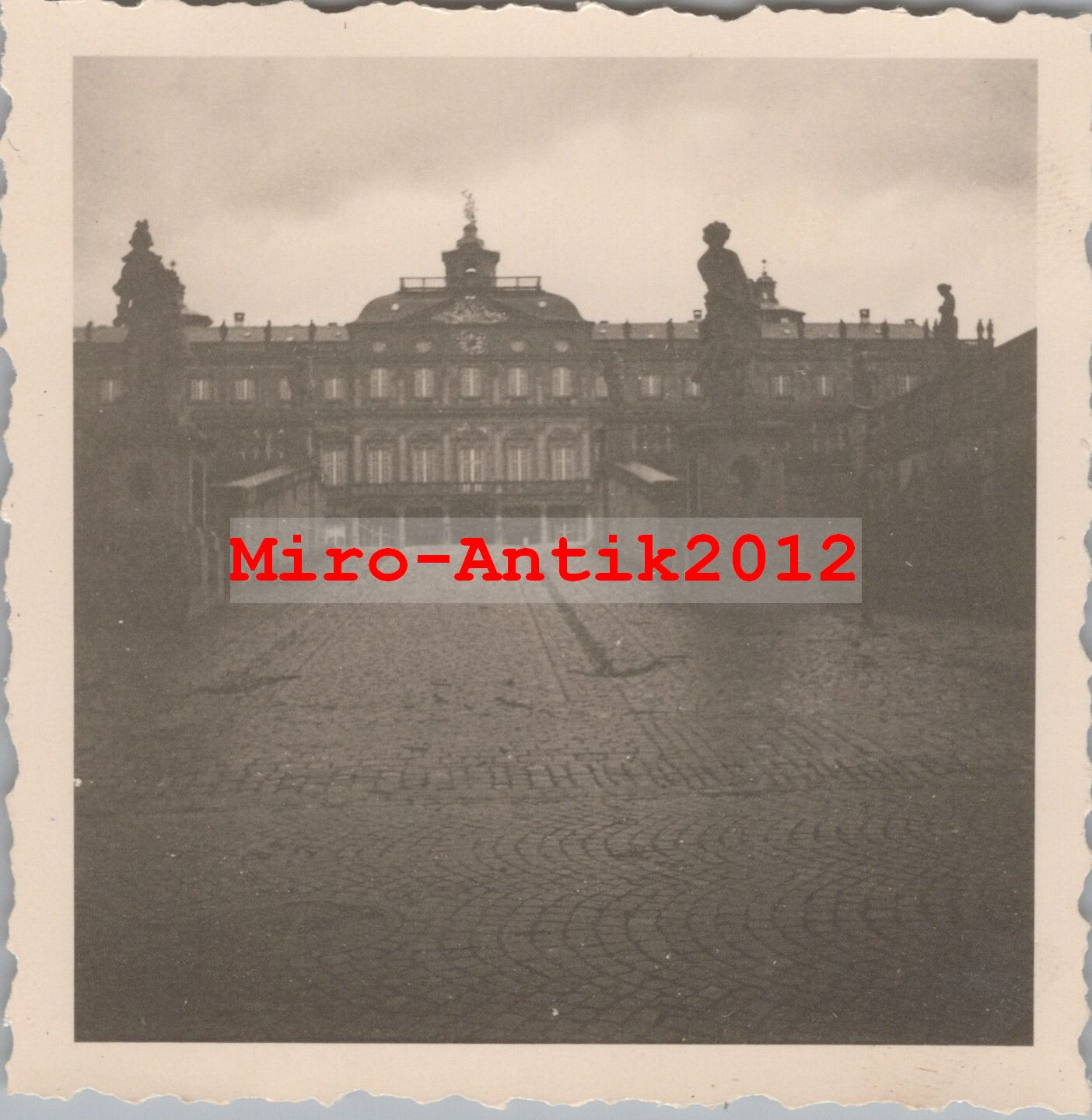 Bild 1 von 2