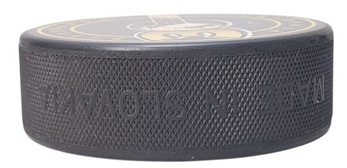 NHL Pittsburgh Penguins Vintage 30TH Anniversary ICE GARD Logo Hockey Puck - Picture 6 of 6