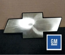 NEW Chevy bowtie front grille Bezel Emblem 99-02 Silverado 00-06 Tahoe Suburban
