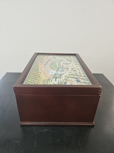 Miami Dolphins Danbury Mint NFL Men's Jewelry / Valet Box - Cherry Finish - Picture 10 of 17