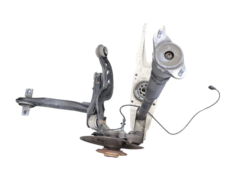 Joelheira de suspensão traseira esquerda Mercedes Benz CLA 250 2014-2019 fabricante de equipamento original - Imagem 2 de 4