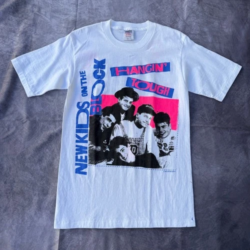 Vintage 1989 New Kids on the Block Hangin' Tough White Pink 1980s vintage concert t-shirt, vintage, size L, single stitch, B+ condition