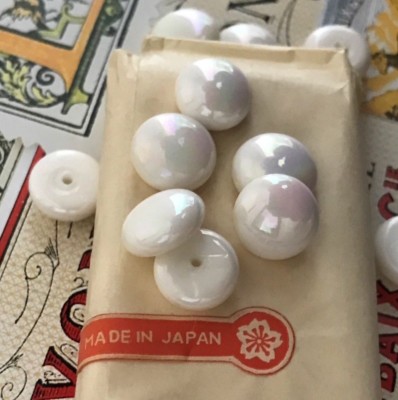 Vintage Glass Cabochons, Iris White, Iris Buttons, Iridescent Buttons, AB , B52
