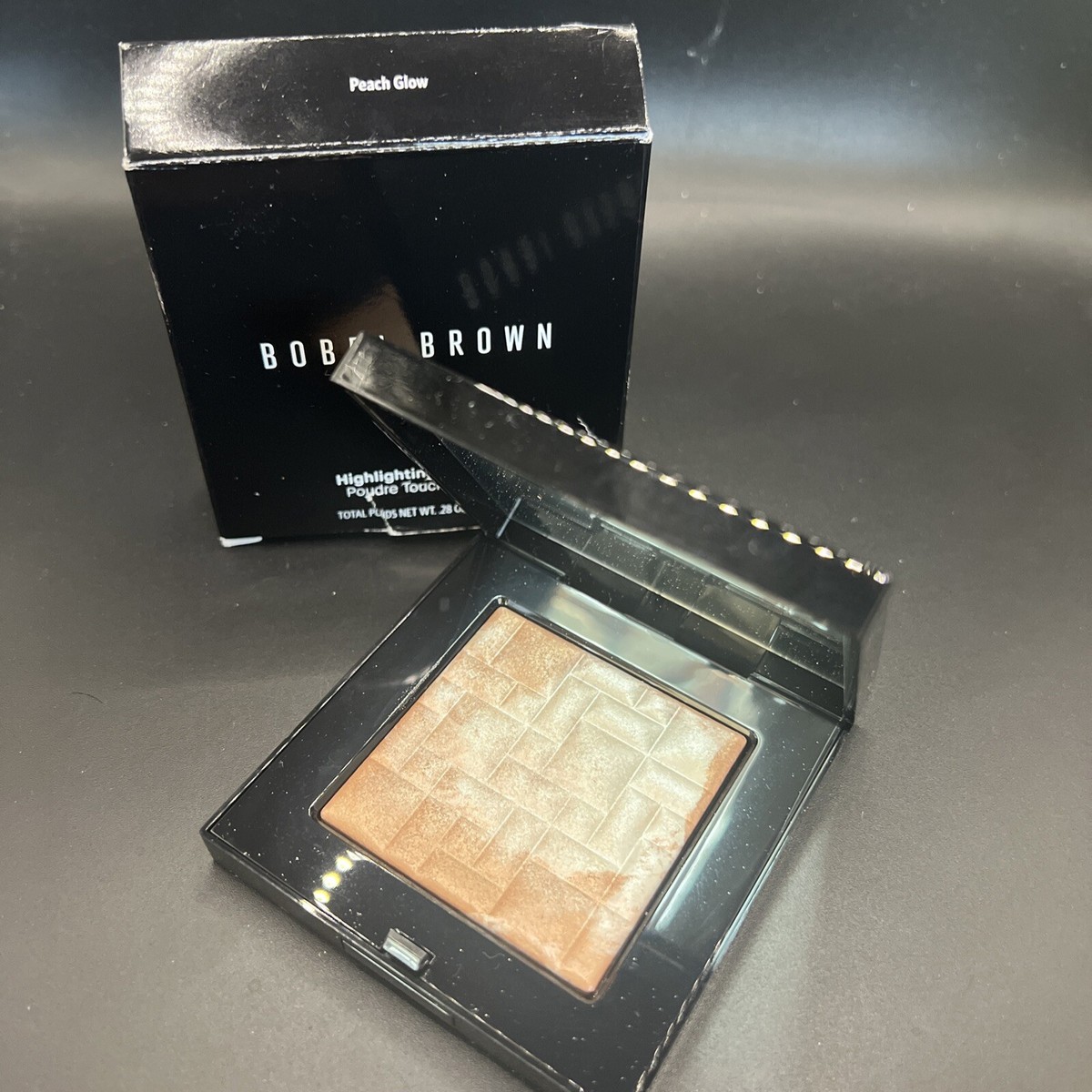 Peach Glow~ Bobbi Brown Highlighting Pressed Powder~ Pale