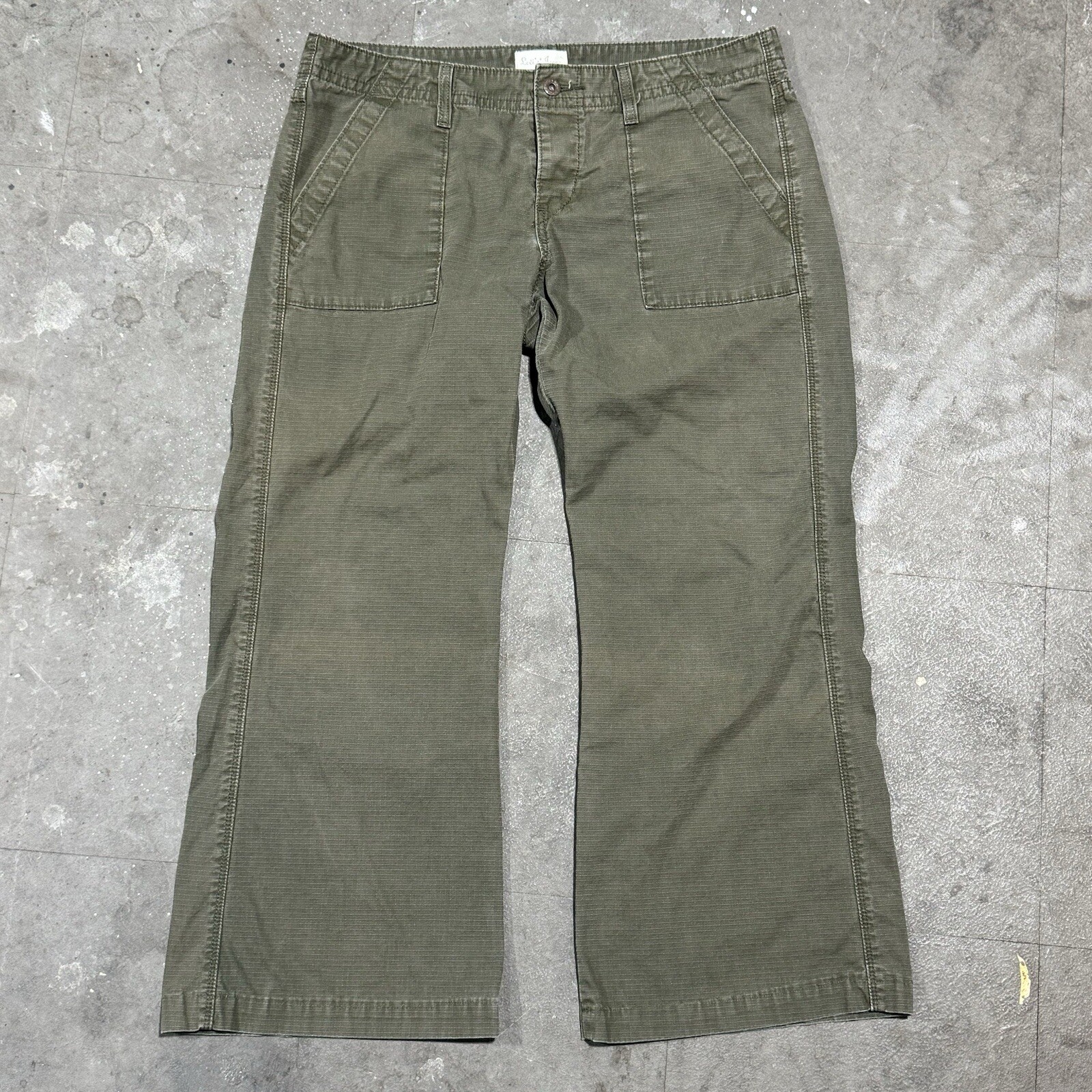 Vintage Levi’s Green OG 107 Ripstop Army Cargo Flare Baggy Pants Skater 34 x 27