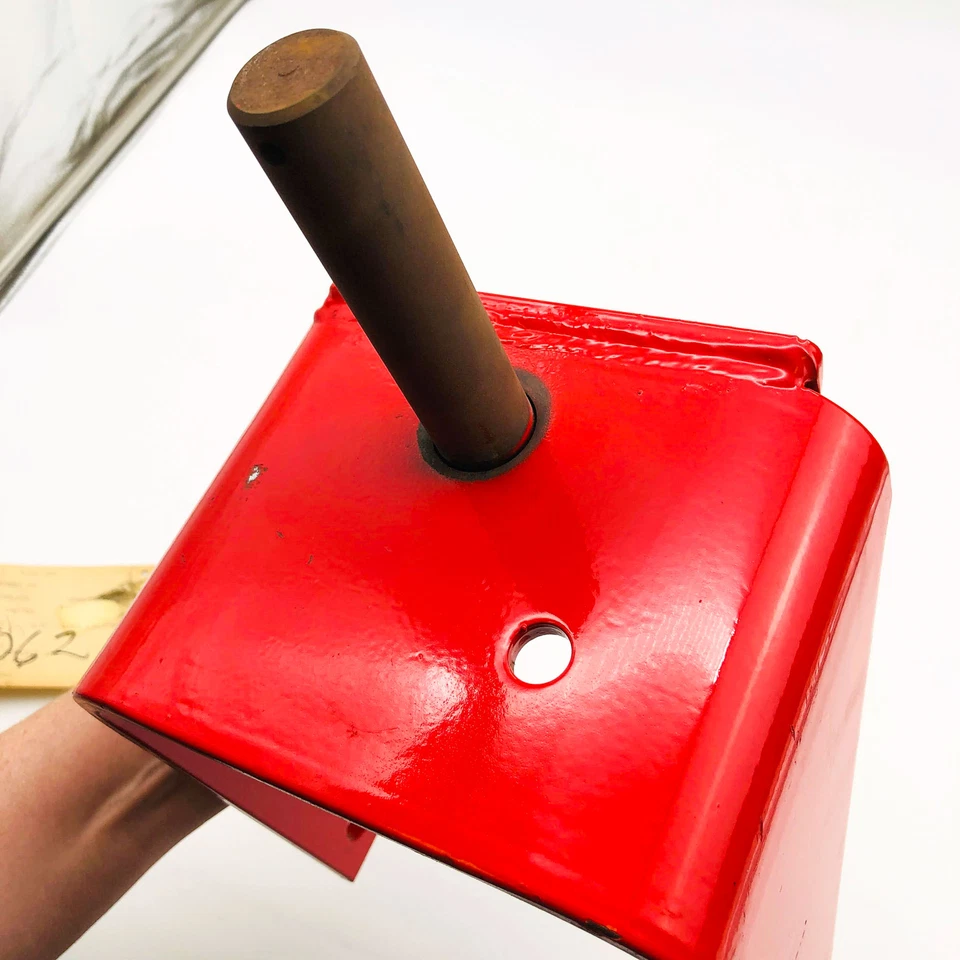 Horquilla giratoria de soldadura Gravely 09206200 para cortacésped OEM NOS reemplazada a 09206253 Foto 3 de 4